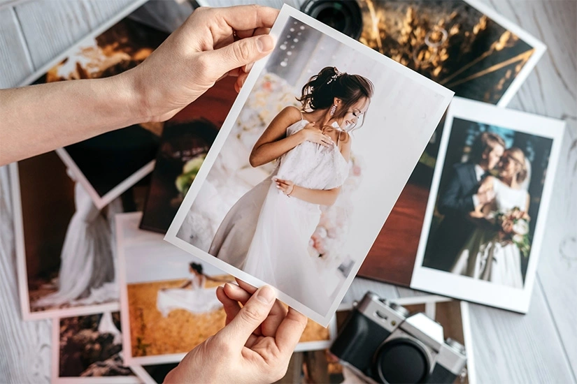 Zdjęcia ślubne – jak je kreatywnie wykorzystać? 6 inspiracji!