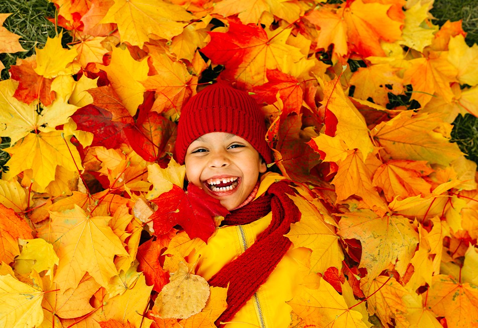 Top 5 pomysłów na jesienne zdjęcia dla Twojej rodziny z apką ColorlandGO!