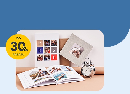 podsumuj rok w fotoksiążce w stylu yearbook